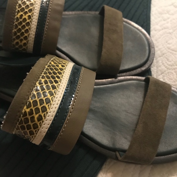 Tory Burch Sandals - Picture 8 of 8
